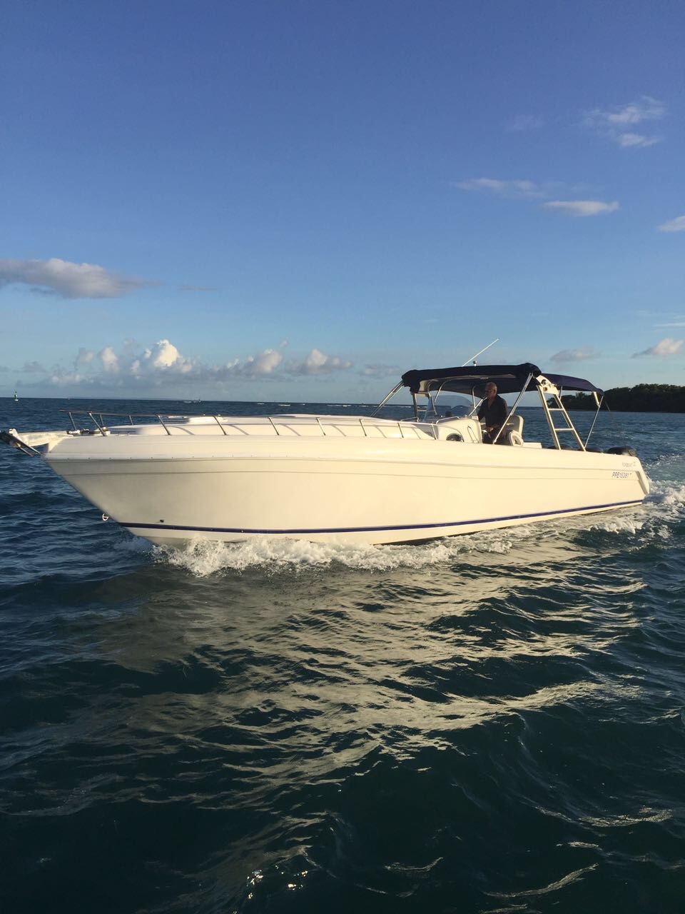 BLEU OCEAN Offer Bleu Océan - Motor Boat Rental